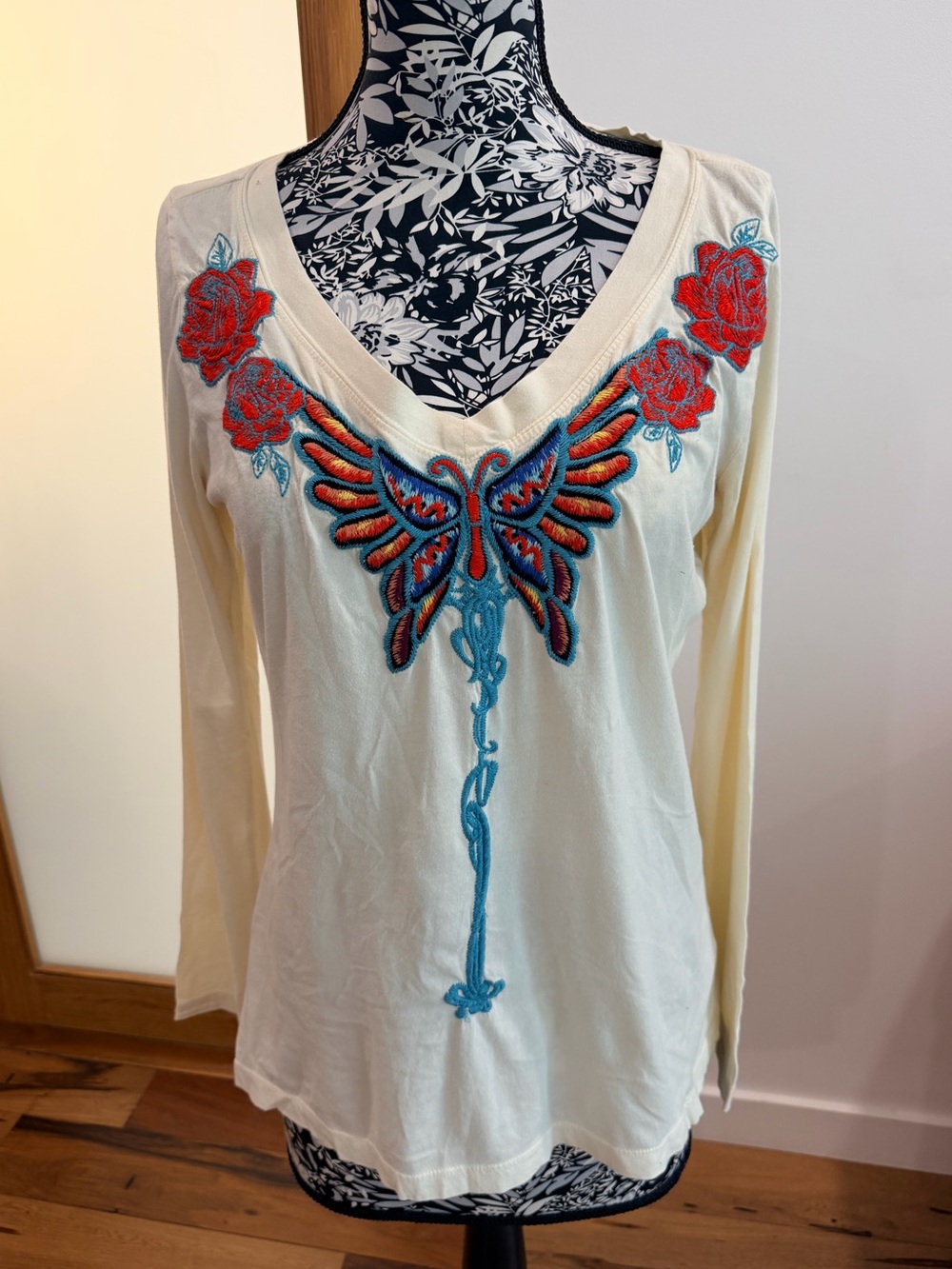 JWLA Johnny Was Dreamer Butterfly Rose Embroidered V-Neck Top